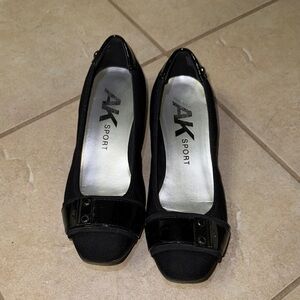 Anne Klein Sport Black Flats for Effortless Style